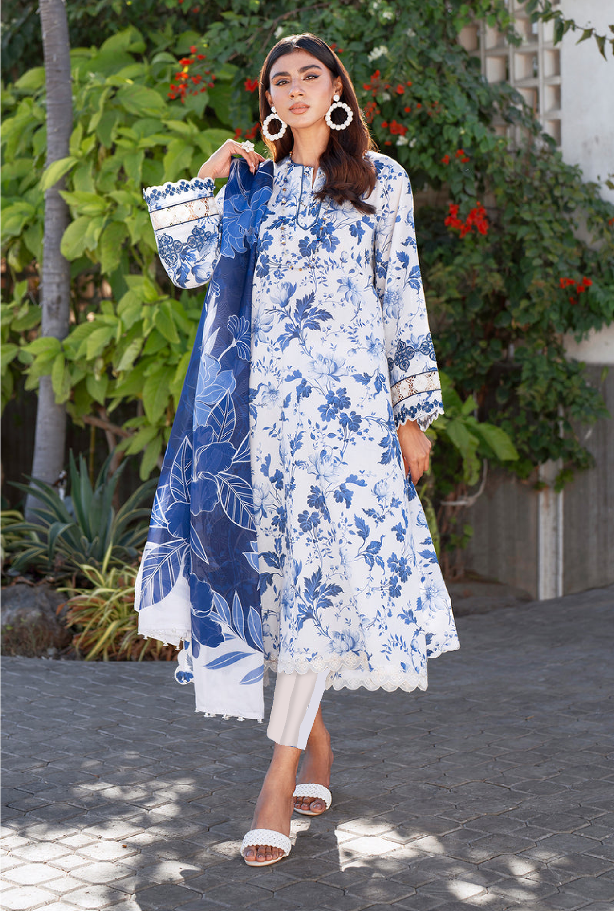 Royal Blue Floral 3 Piece Stitched Suit – Baroque Collection